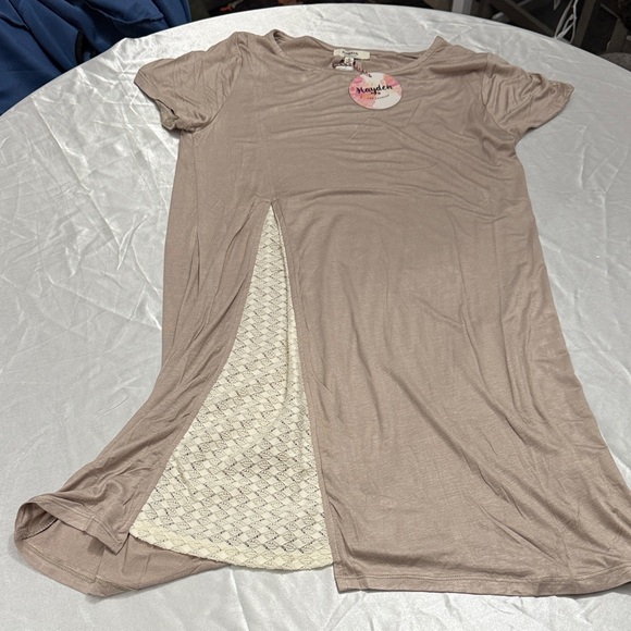 Hayden Dresses & Skirts - Hayden Beige Short Sleeve Top